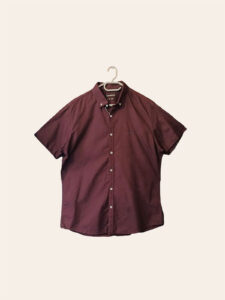 Men's Burgundy Button-Down Short-Sleeve Shirt - Image 3