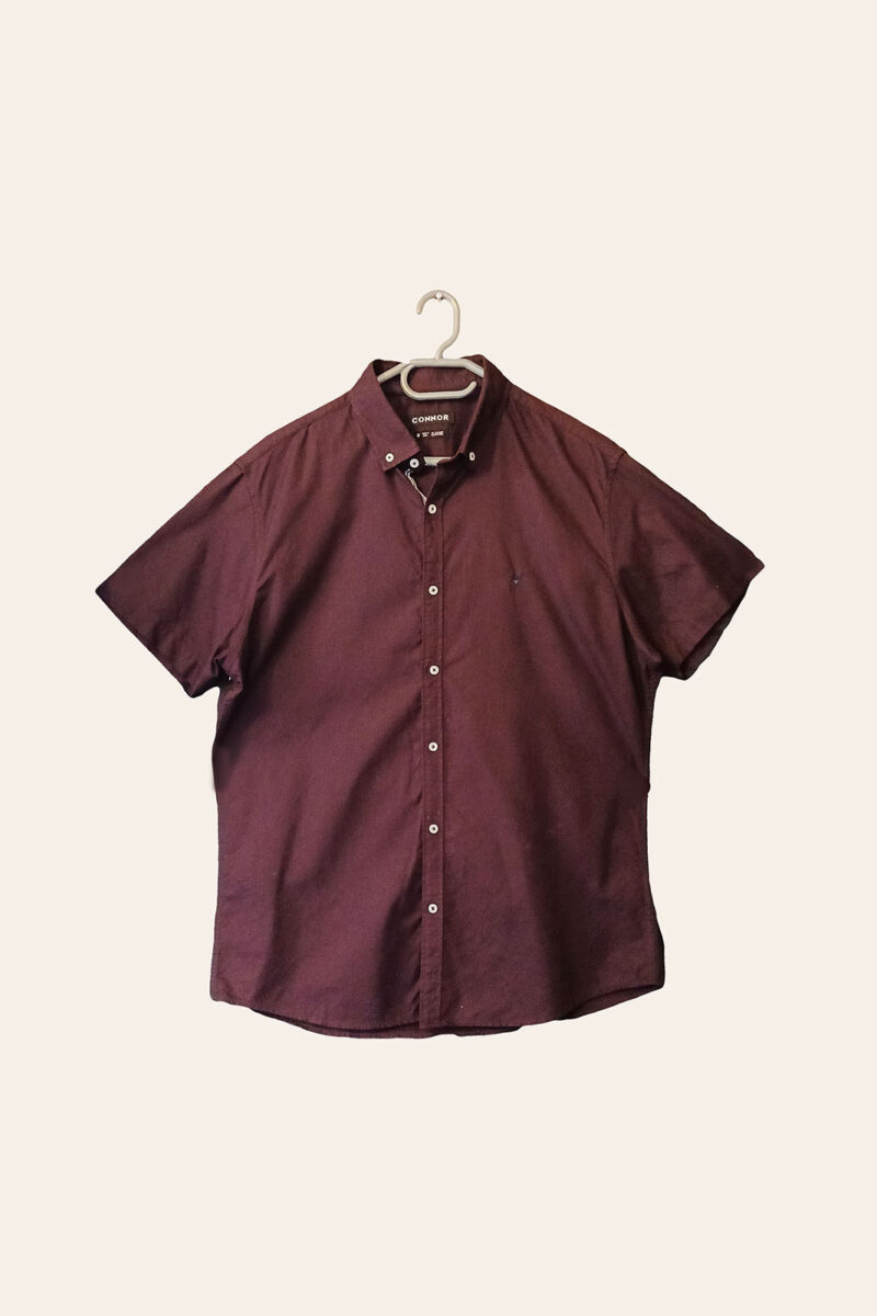 Men's Burgundy Button-Down Short-Sleeve Shirt